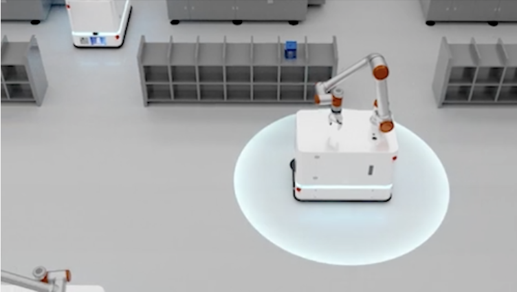 Robot tự hành với cánh tay máy MORA300 - Robot Tự Hành AMR - Công Ty Cổ Phần Truyền Thông Số VDATA
